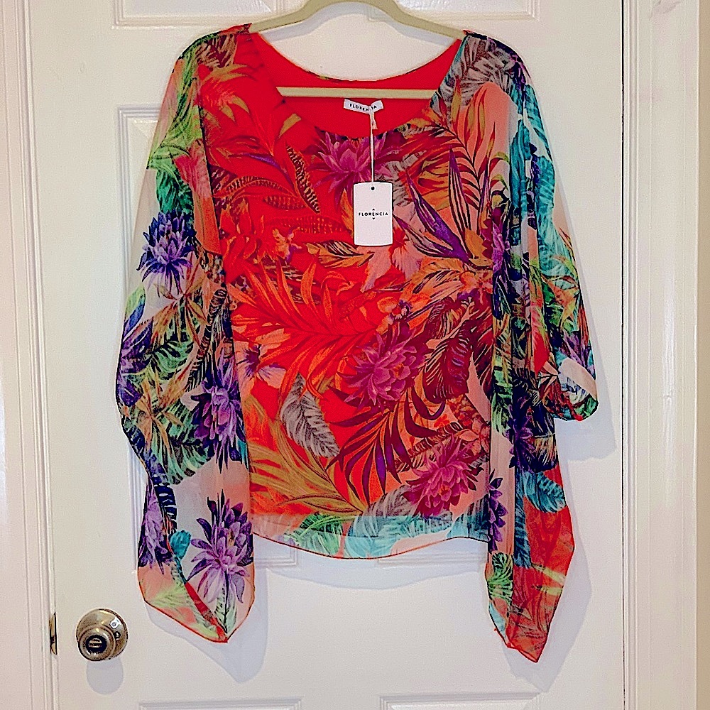 New Beautiful sheer chiffon Top/Blouse. Made in Italy.Beautiful color and style